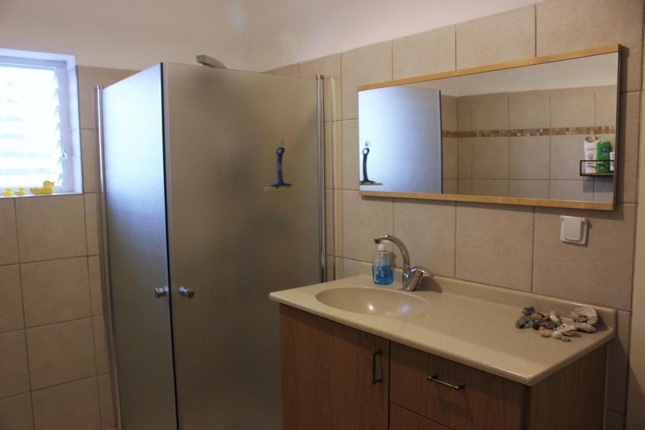 Chez Rothman Sublet Apartment Shadmot Devora Exterior photo